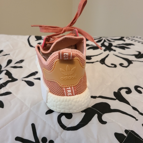 ADIDAS NMD R1 - Picture 6 of 14